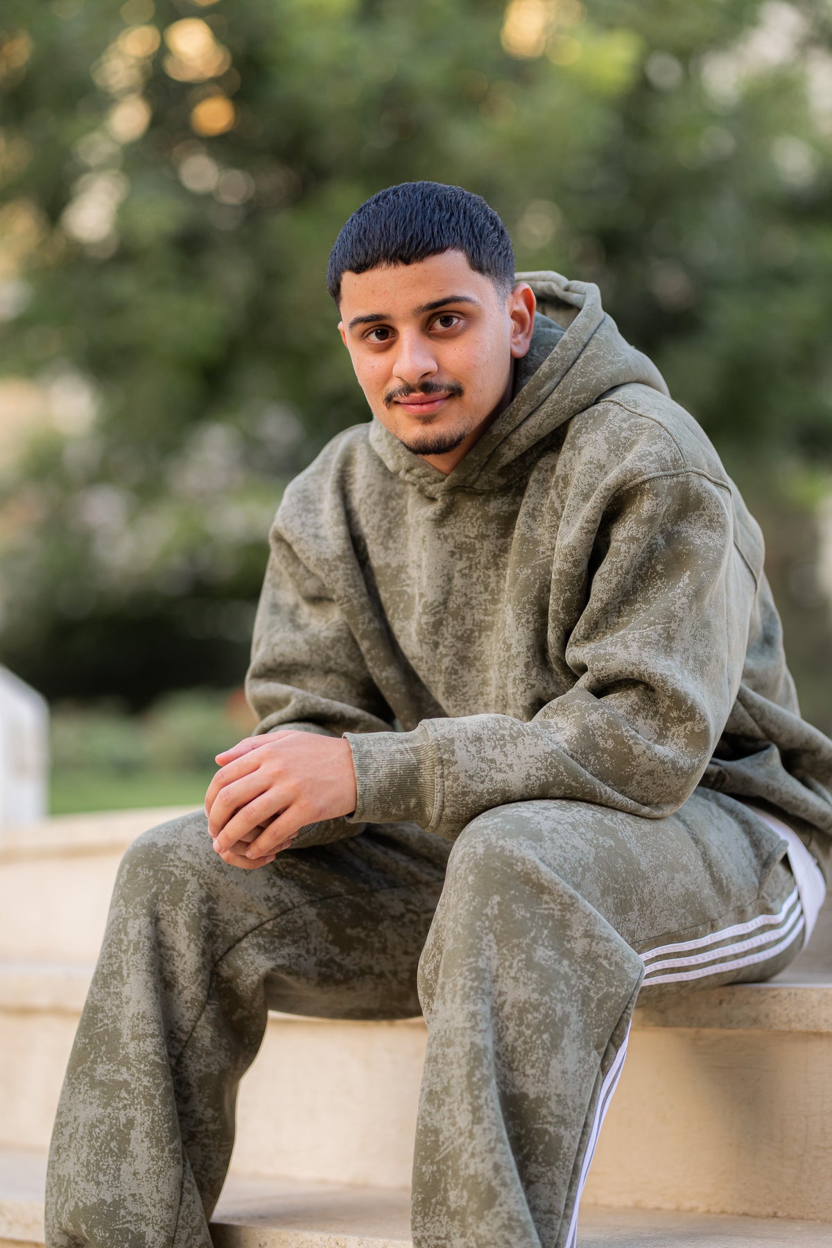 Oversized Milton Set